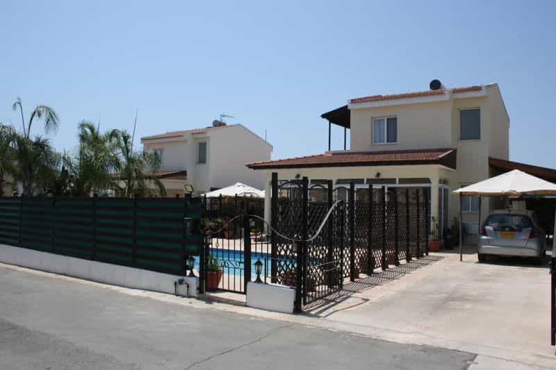 σπίτι σε Ayia Thekla, Famagusta 10043097