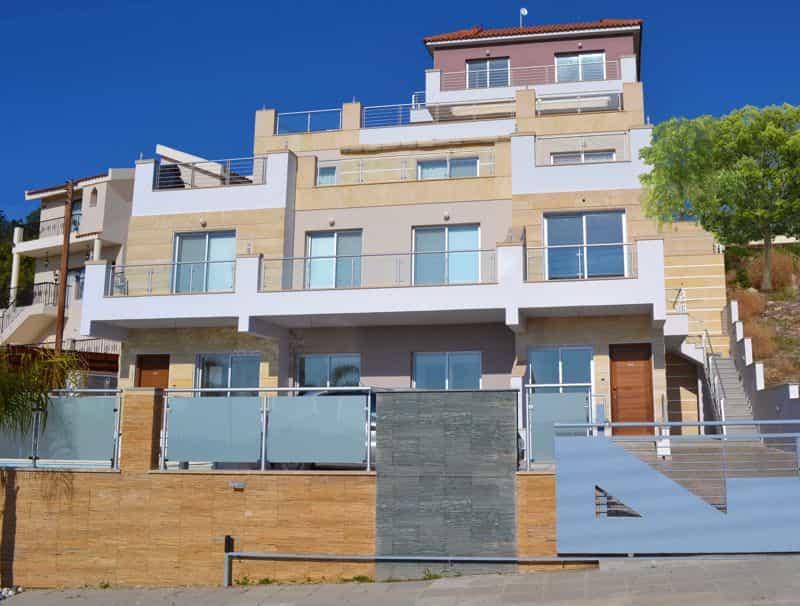 Condominium dans Géroskipou, Paphos 10043114