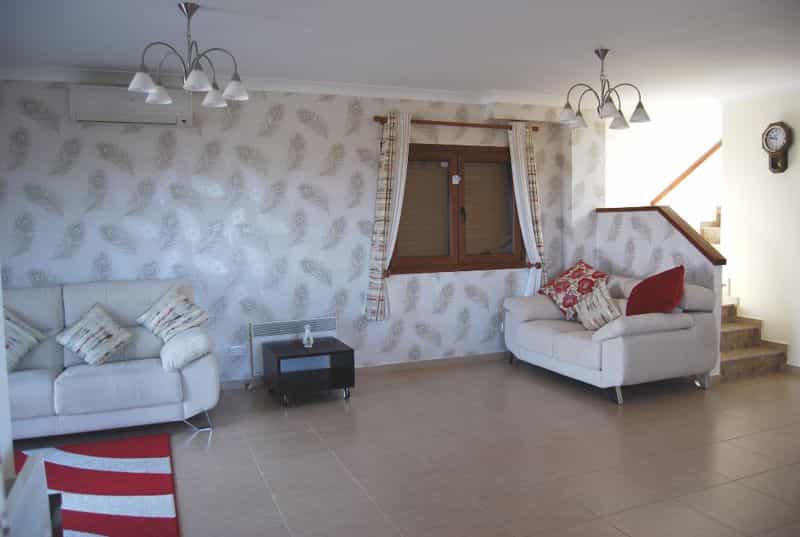 Rumah di Anarita, Paphos 10043157