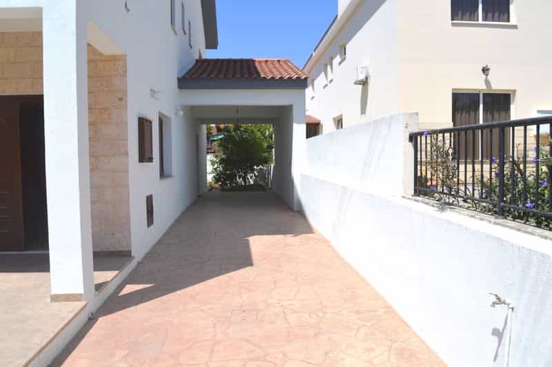 Rumah di Agios Nikolaos, Larnaca 10043299