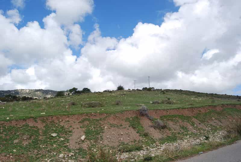 Tanah dalam Pegeia, Pafos 10043427