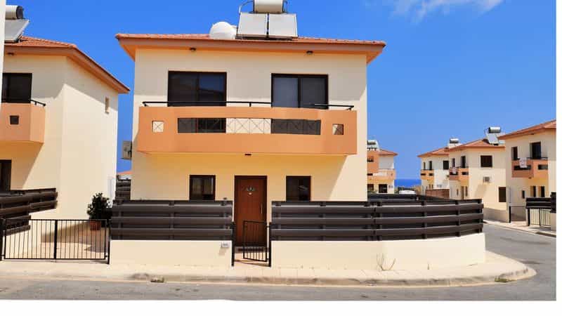 House in Kapparis, Famagusta 10043430