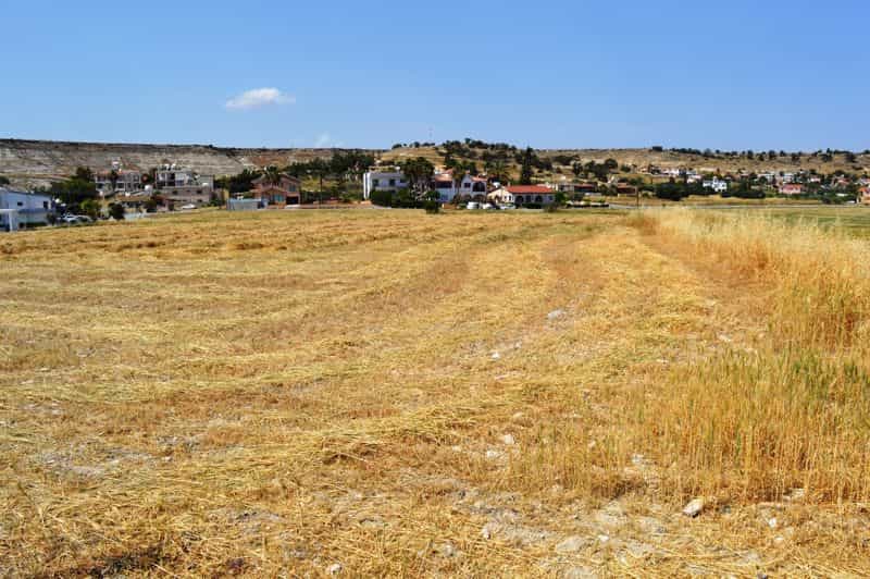 Land in Voroklini, Larnaca 10043438