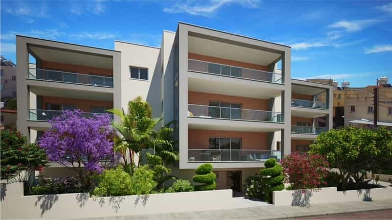 Condominium in Kato Paphos, Paphos 10043483