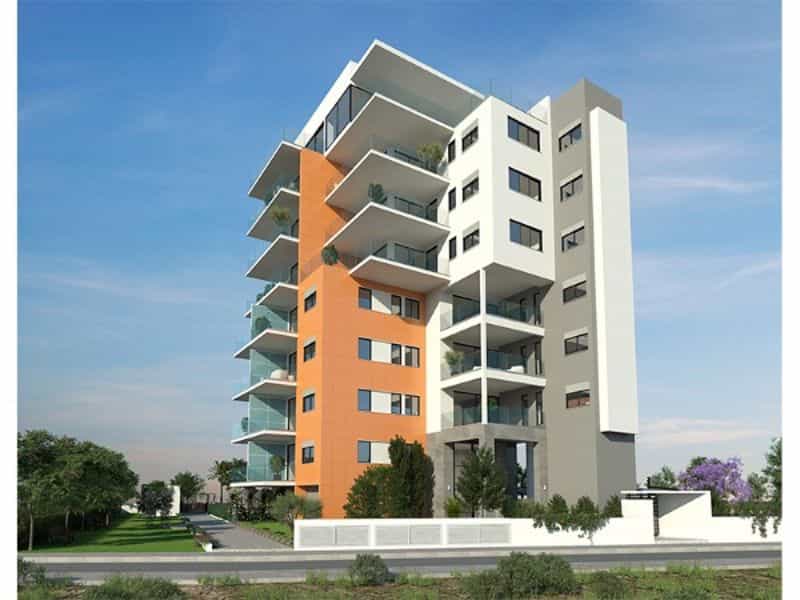 Condominium in Germasogeia, Limassol 10043500