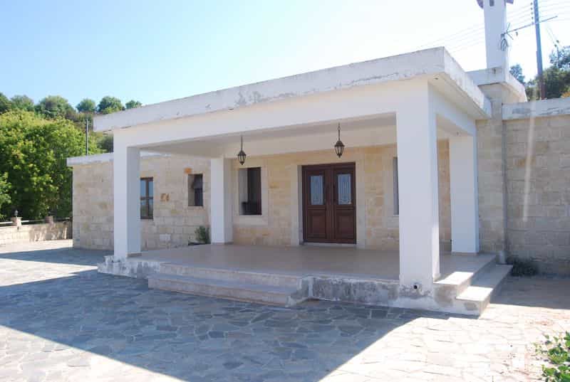 Hus i Mesogi, Pafos 10043562