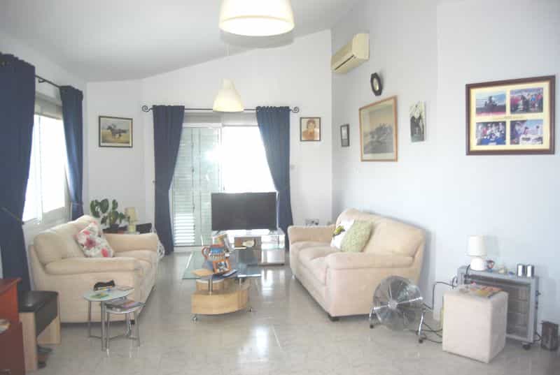 rumah dalam Pegeia, Pafos 10043596