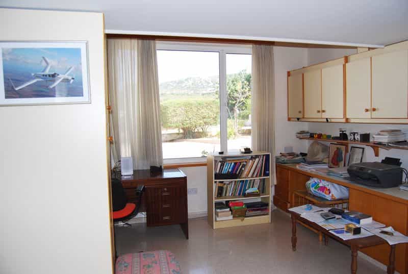 жилой дом в Tala, Paphos 10043665