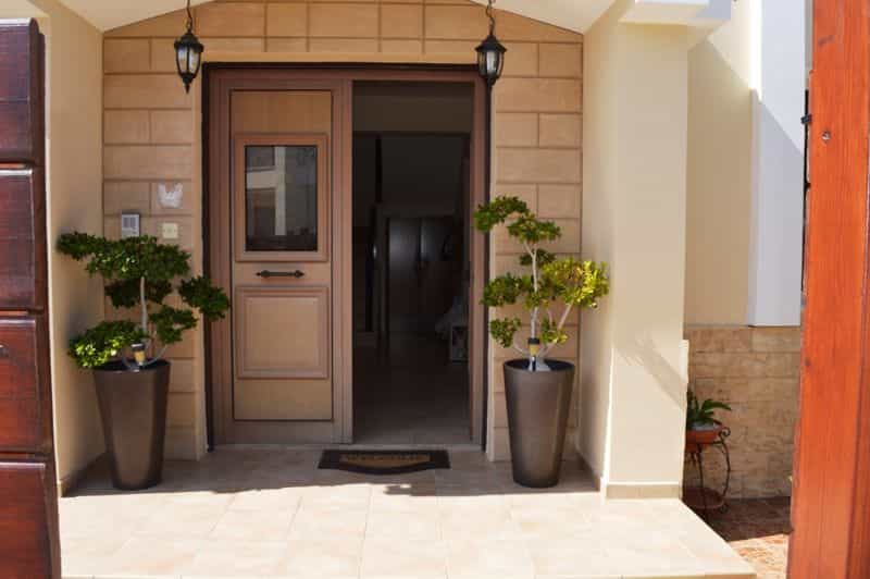 House in Livadia, Larnaca 10043688
