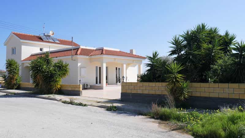 House in Sotira, Ammochostos 10043696