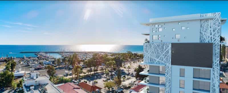 Condominium in Larnaca, Larnaka 10043748