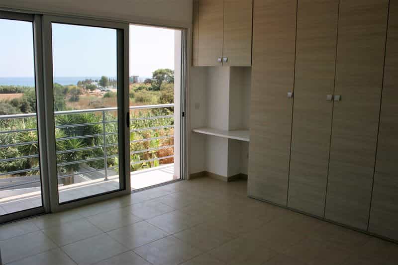 Rumah di Ayia Triada, Famagusta 10043761