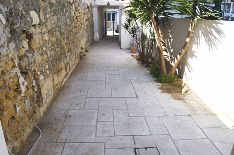Hus i Larnaca Town Centre, Larnaca 10043785