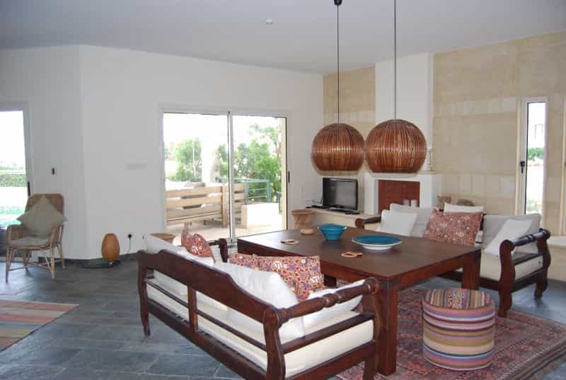 بيت في Peyia, Paphos 10043809