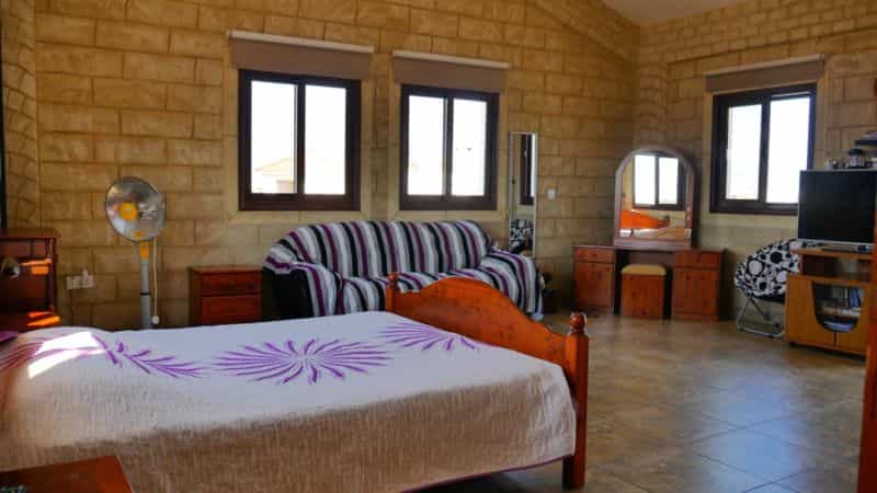 بيت في Paralimni, Famagusta 10043822