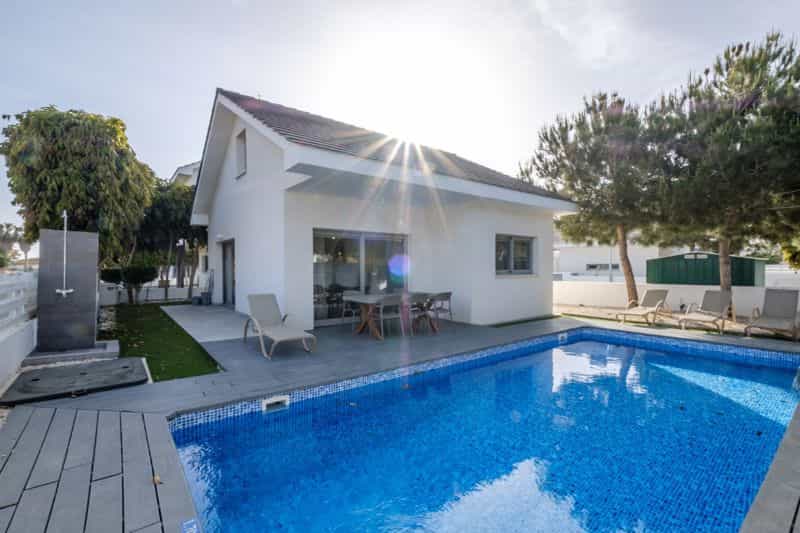 Huis in Perivolia, Larnaca 10043881