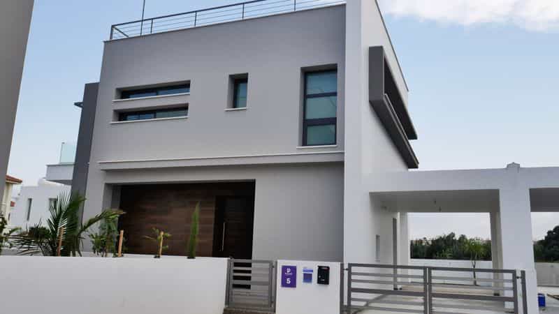 Hus i Ayia Triada, Famagusta 10043882