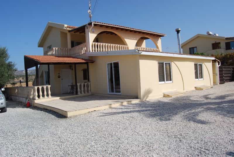 жилой дом в Peyia, Paphos 10043940