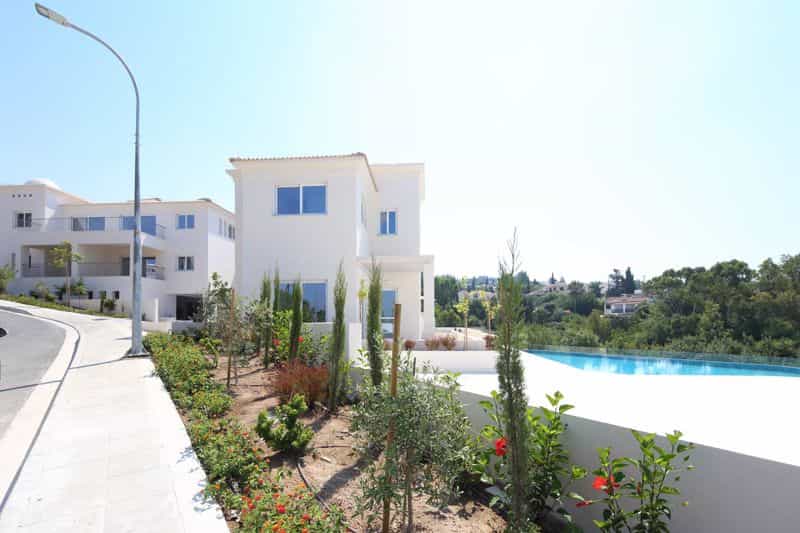 Condominium dans Tala, Paphos 10044019
