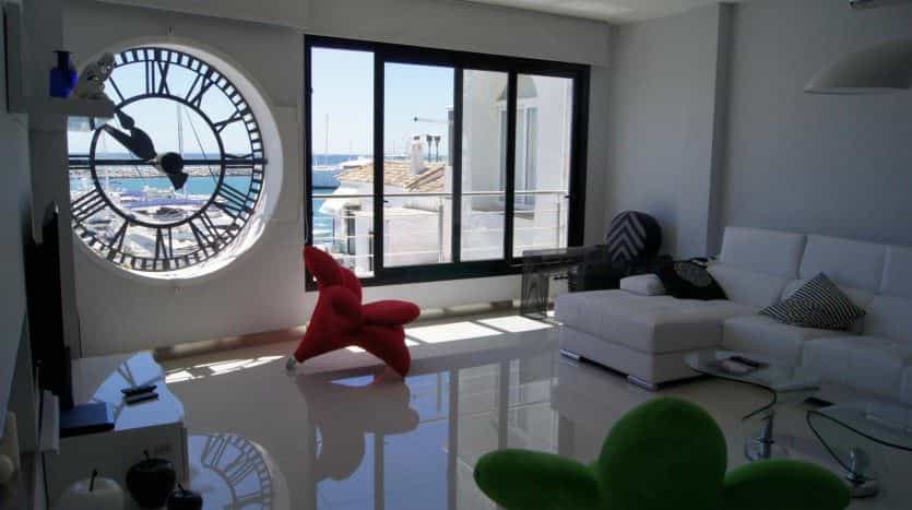 Condominium in Puerto Banus, Malaga 10044217