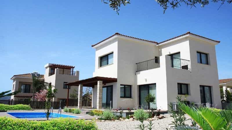 House in Agia Marinouda, Pafos 10044253