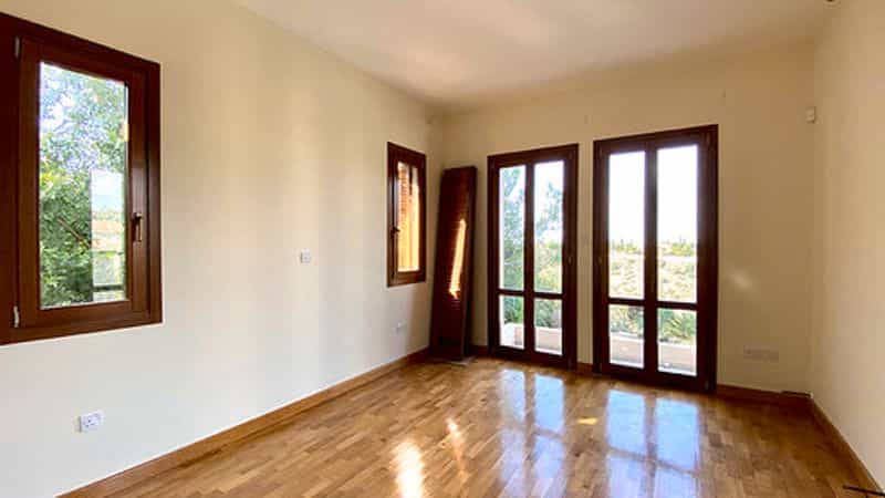rumah dalam Agia Marinouda, Pafos 10044322
