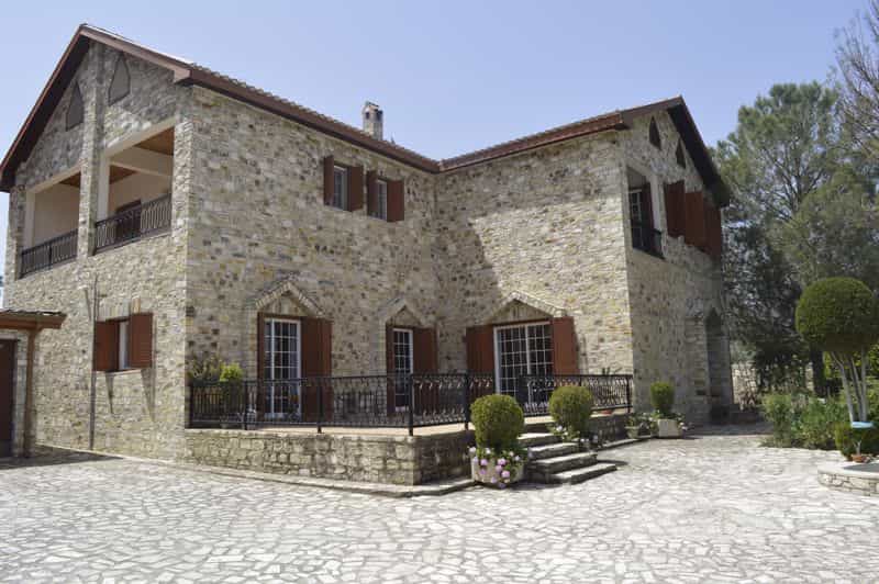 House in Psevdas, Larnaca 10044346