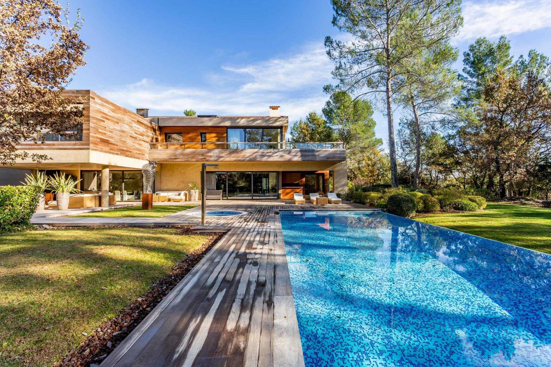 House in Tourrettes, Provence-Alpes-Cote d'Azur 10044435