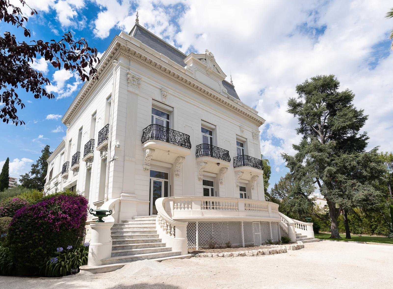 Hus i La Californien, Provence-Alpes-Cote d'Azur 10044452