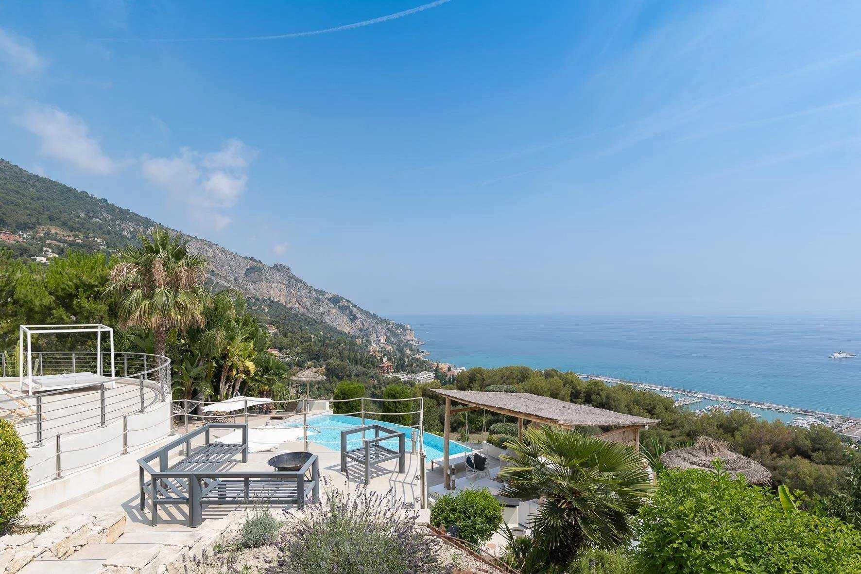 Casa nel Menton, Provence-Alpes-Cote d'Azur 10044481