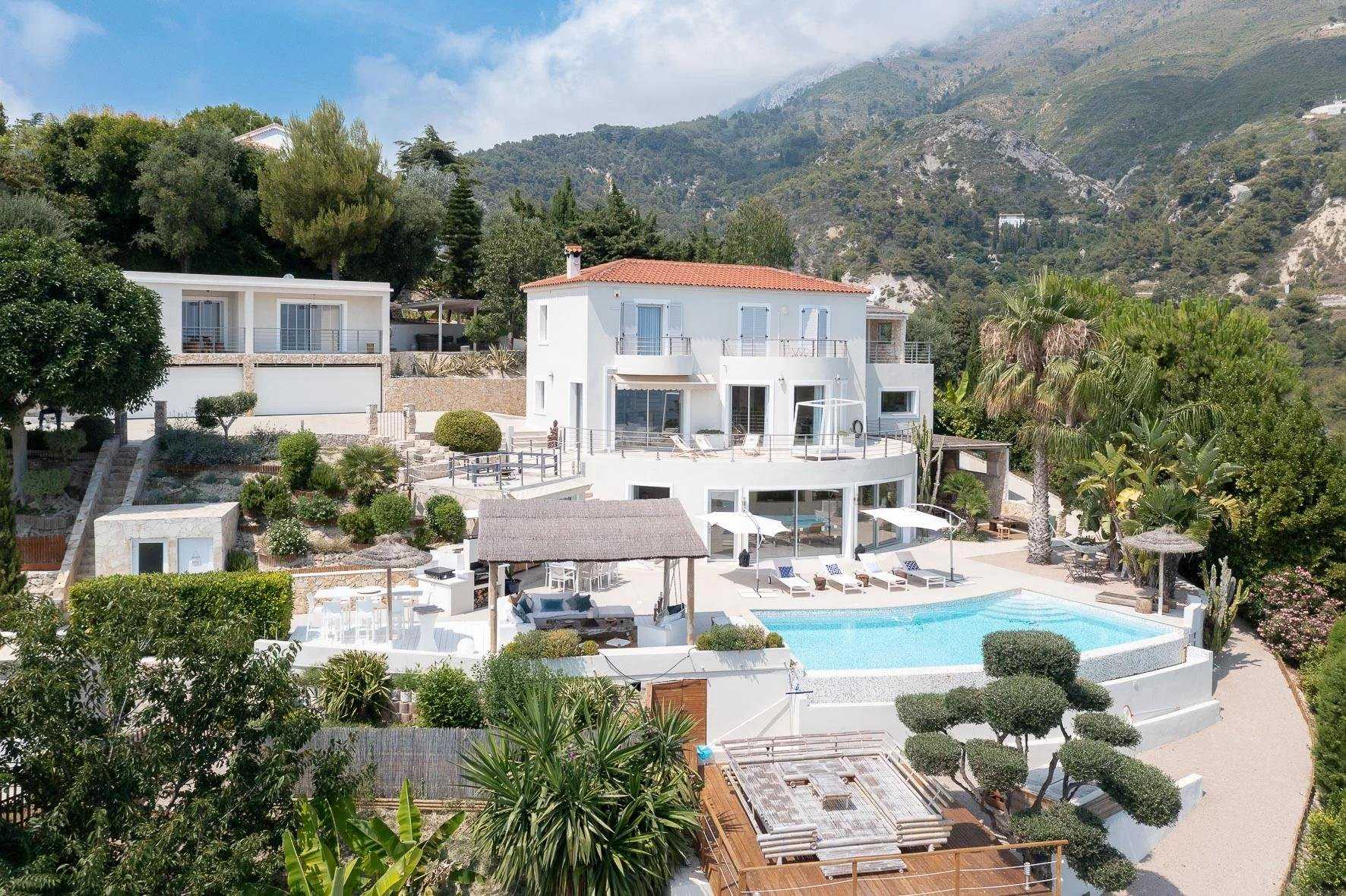 Hus i Menton, Provence-Alpes-Cote d'Azur 10044481