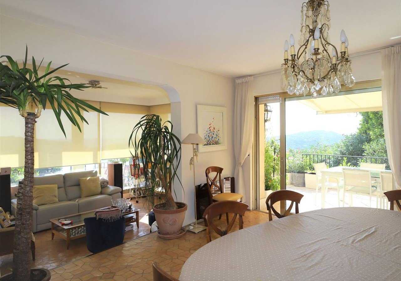 Hus i Villefranche-sur-Mer, Provence-Alpes-Cote d'Azur 10044543