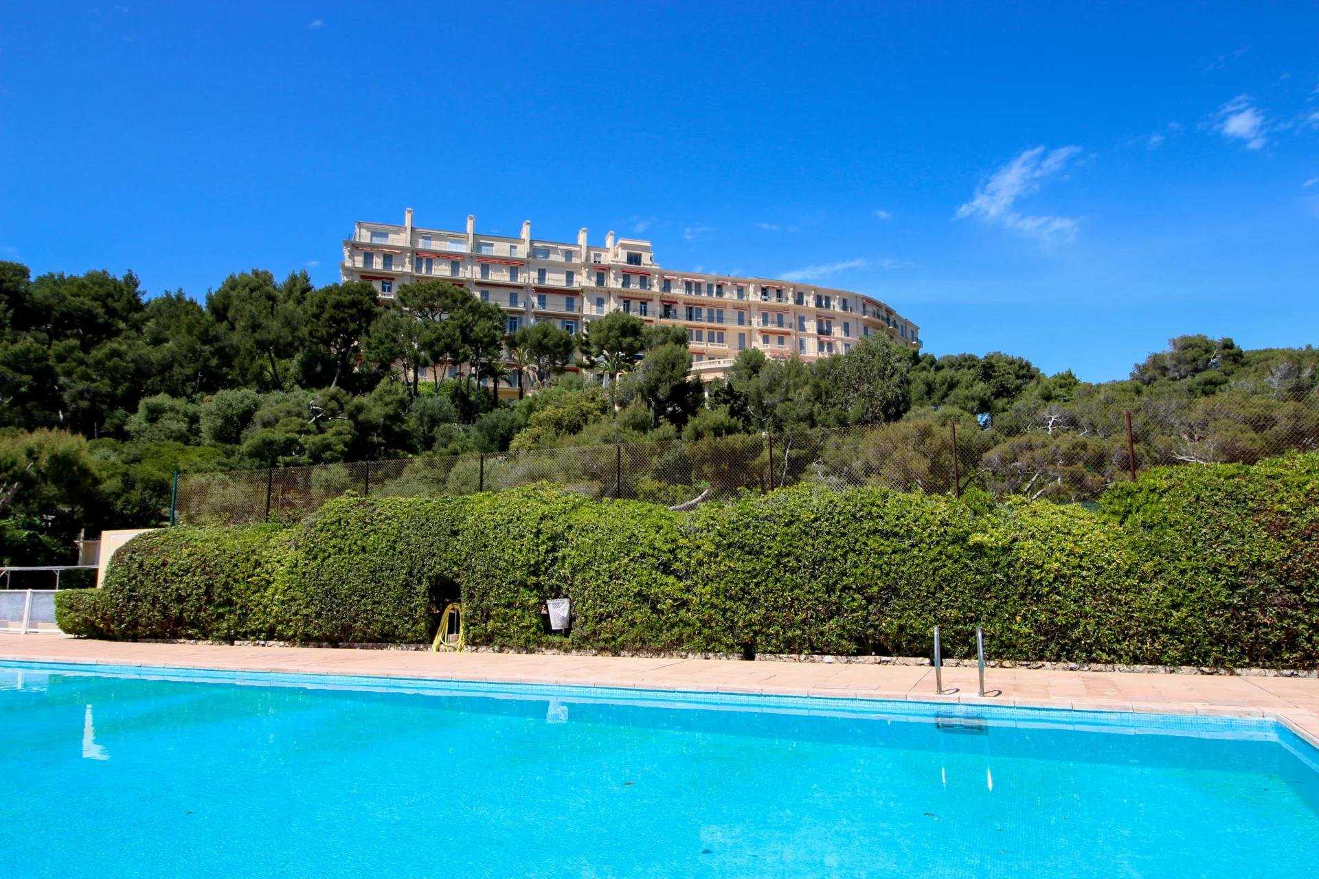 Kondominium dalam Grand Hotel Du Cap Martin - Roquebrune Cap Martin,  10044560