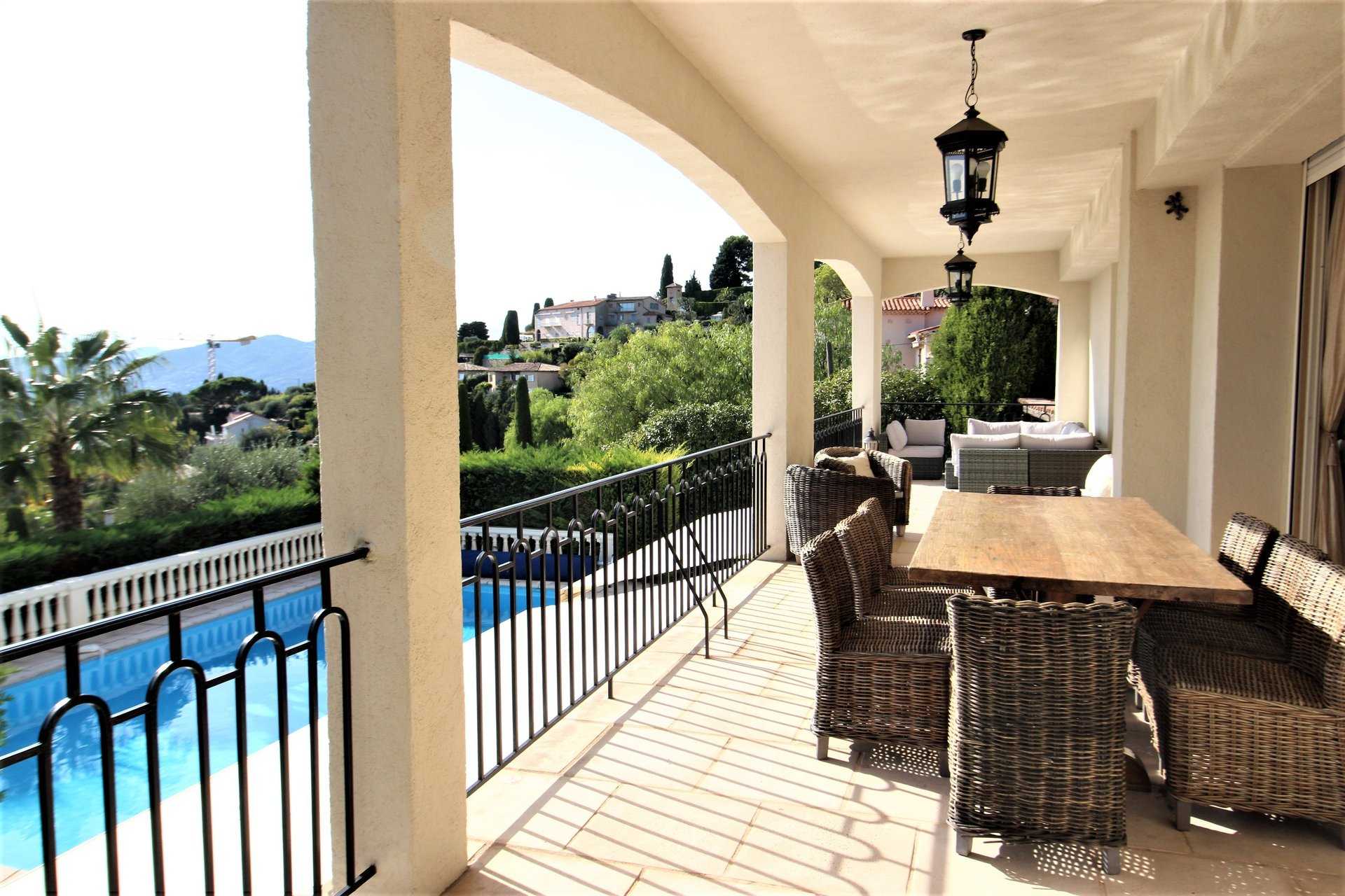 House in Mougins,  10044616