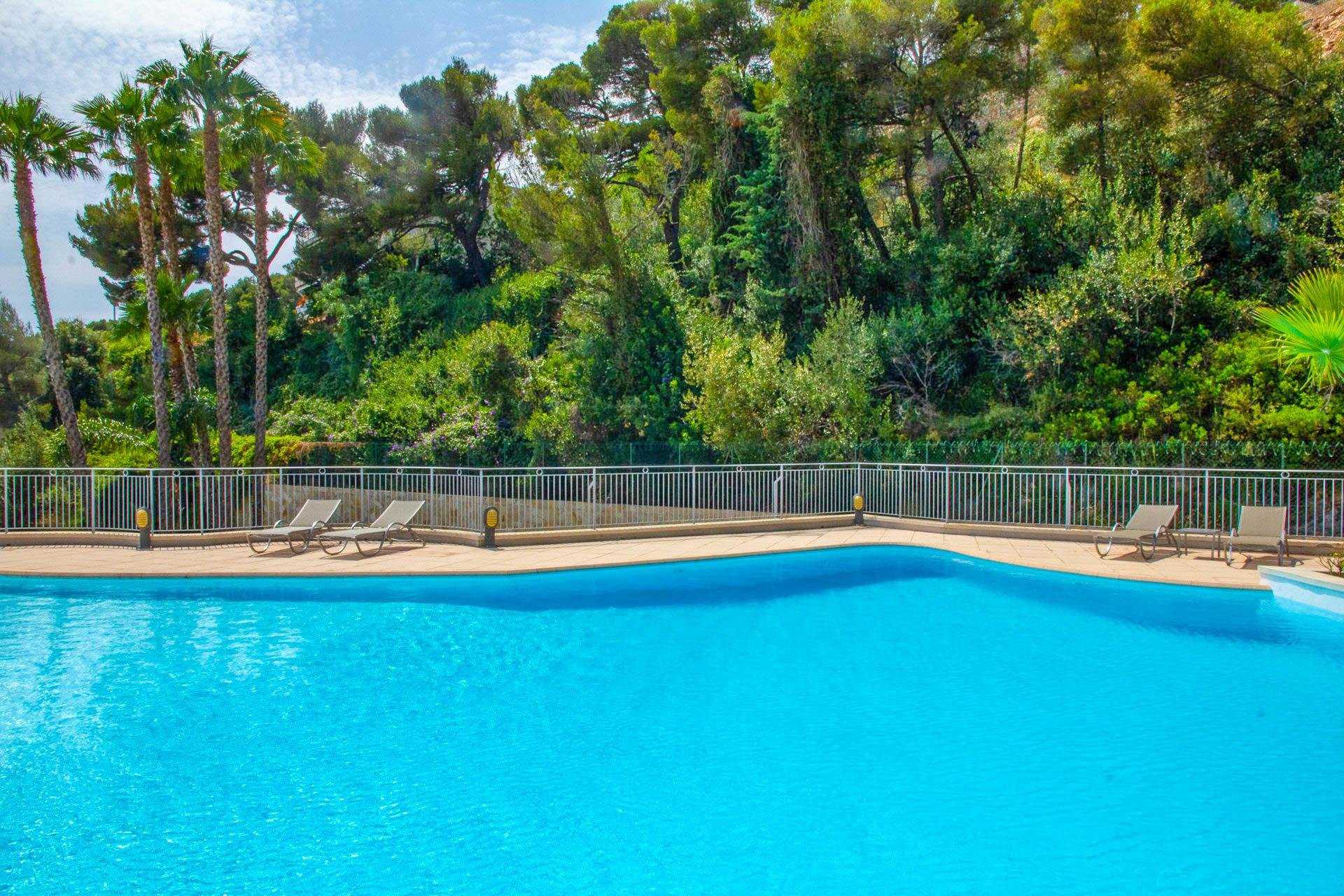 Condominium in Villefranche-sur-Mer, Provence-Alpes-Côte d'Azur 10044777