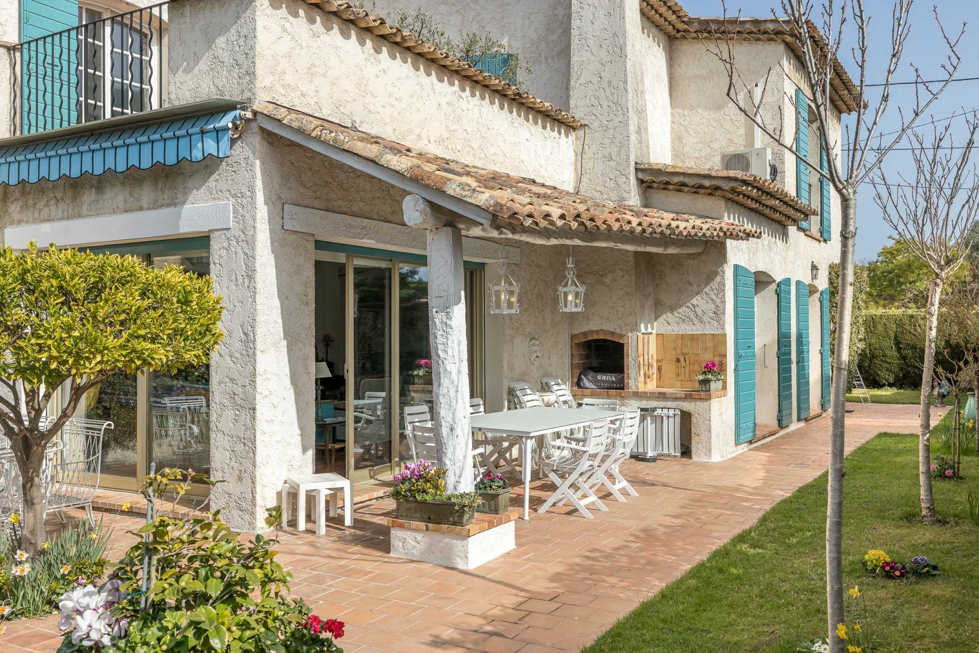 Hus i Antibes, Provence-Alpes-Cote d'Azur 10044787