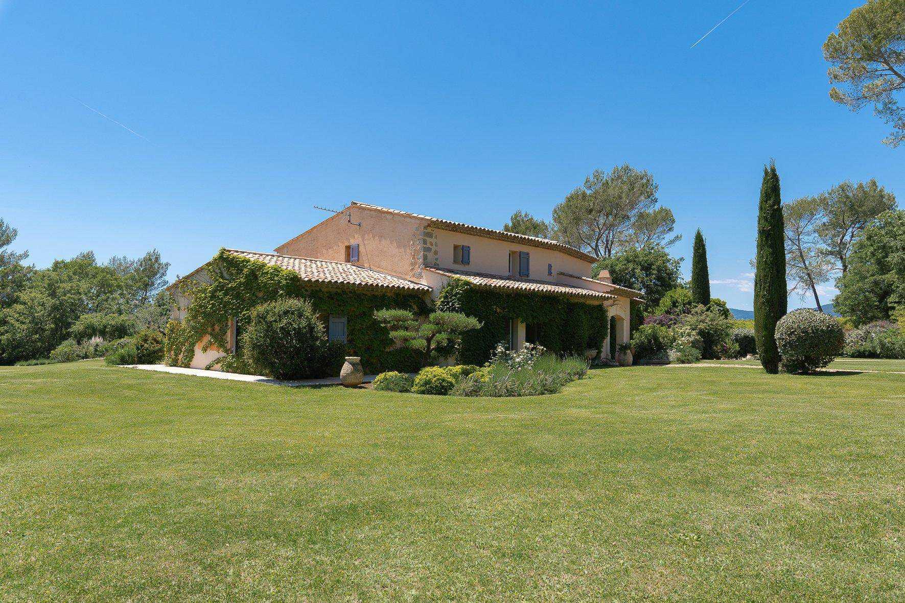 Huis in Tourrettes, Provence-Alpes-Côte d'Azur 10044793