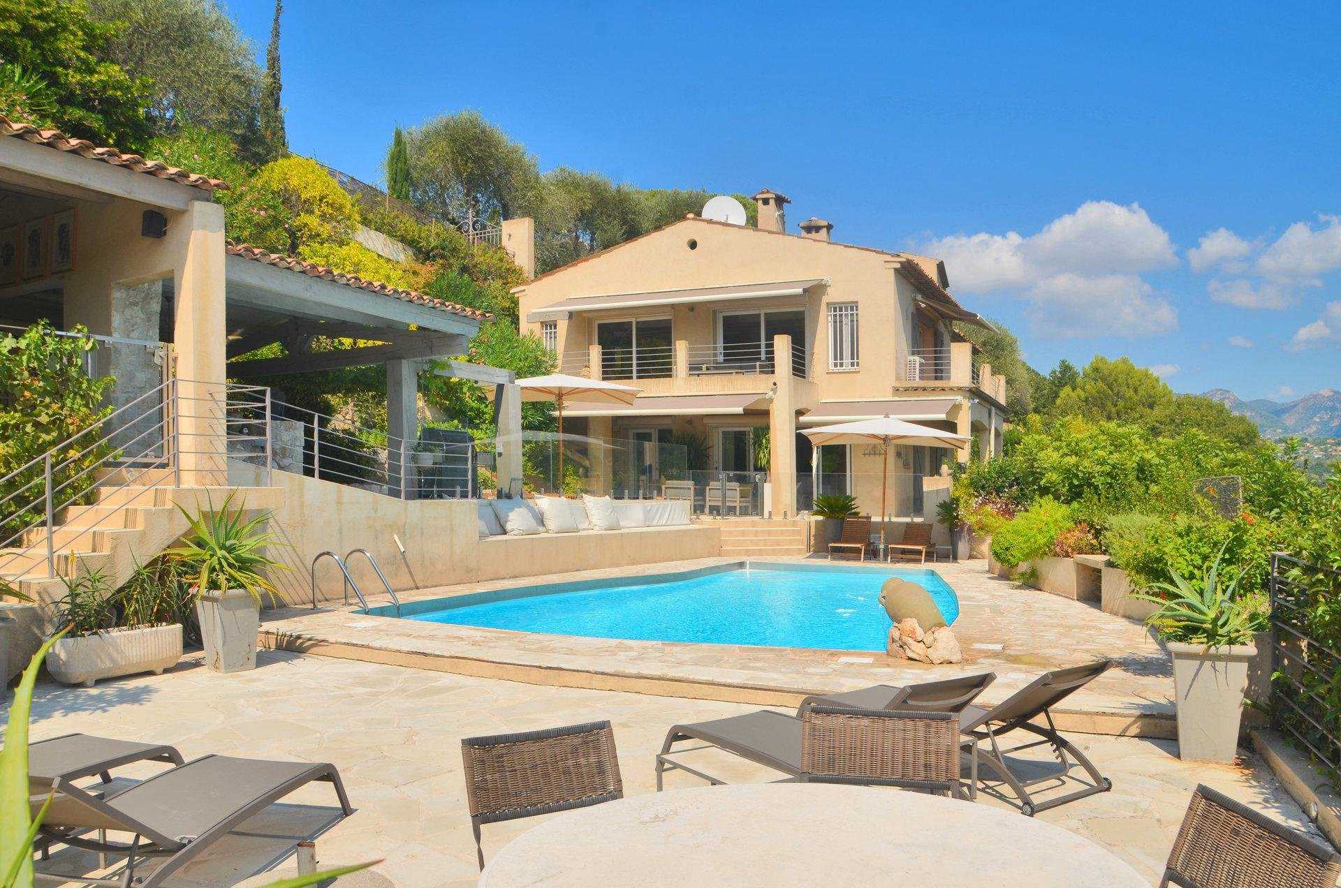casa no Saint-Paul-de-Vence, Provença-Alpes-Costa Azul 10044806