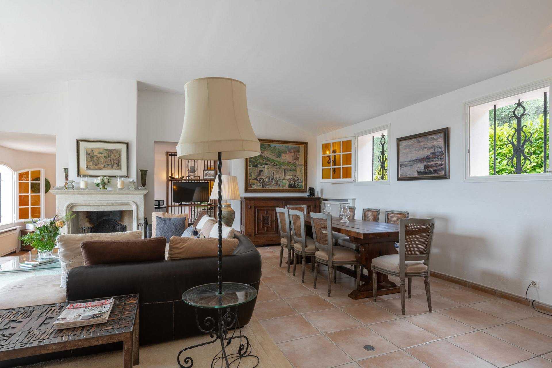 Casa nel Roquefort-Les-Pins,  10044817