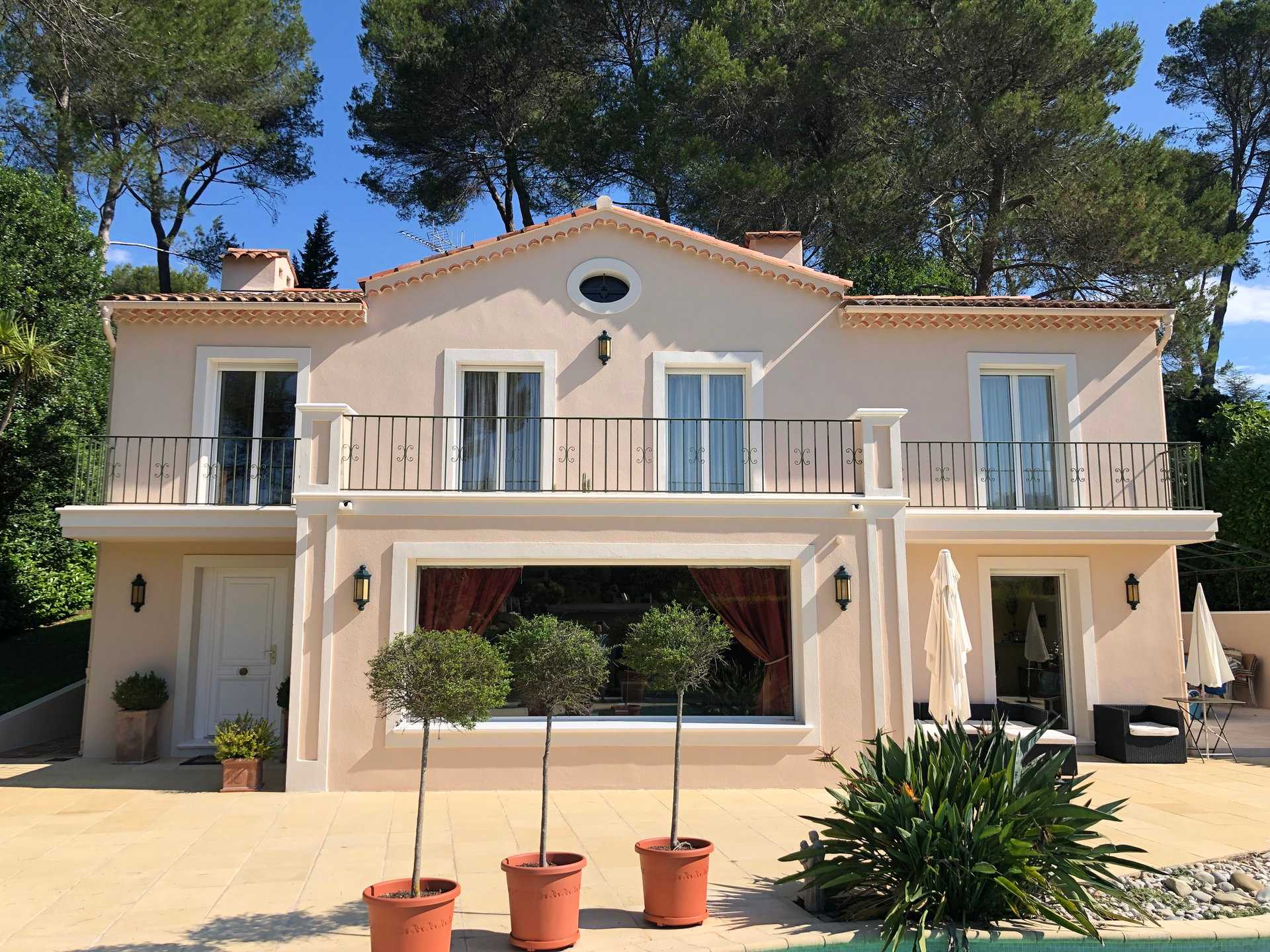 Talo sisään Mougins, Provence-Alpes-Cote d'Azur 10044868