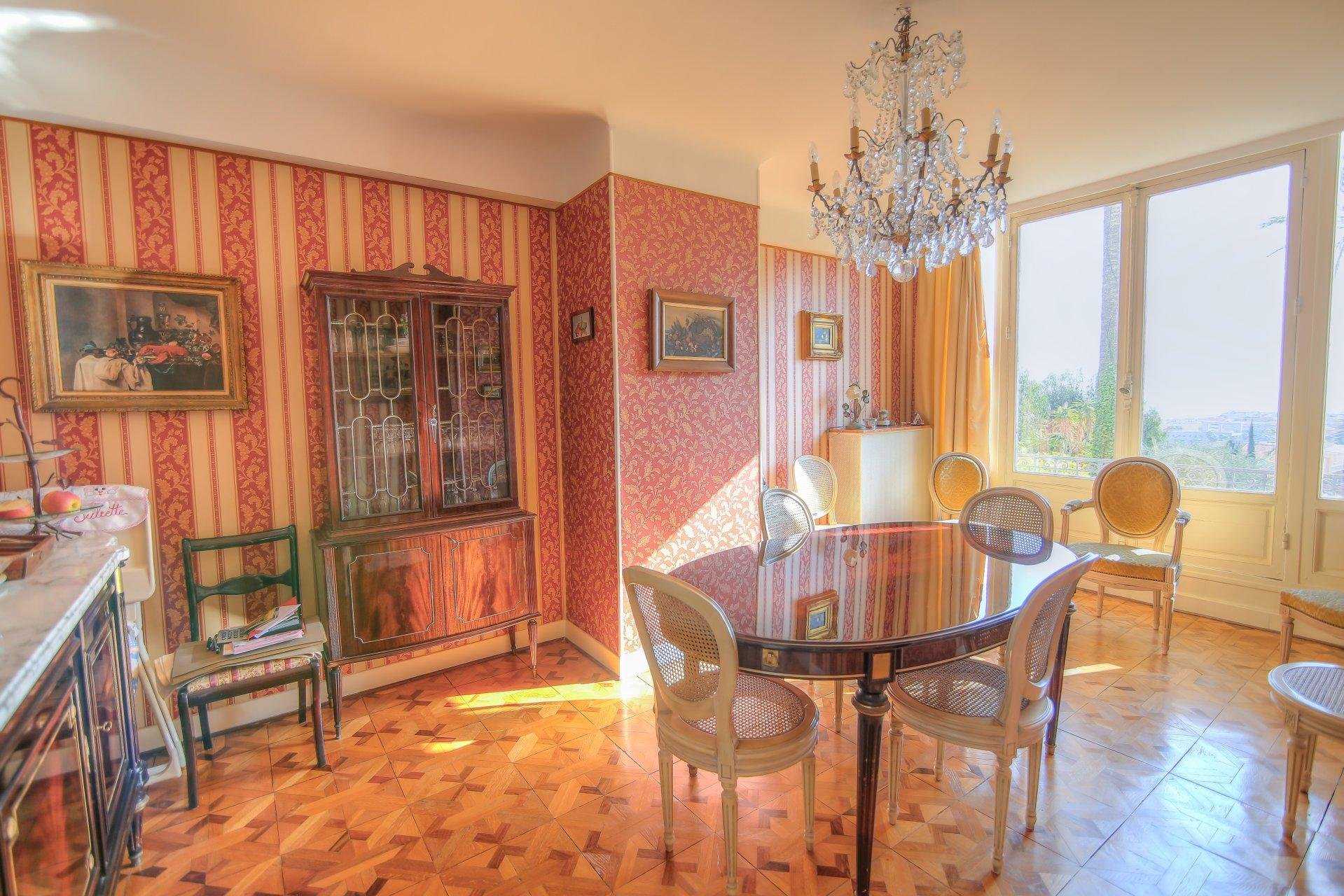 公寓 在 Menton, Provence-Alpes-Cote d'Azur 10044970