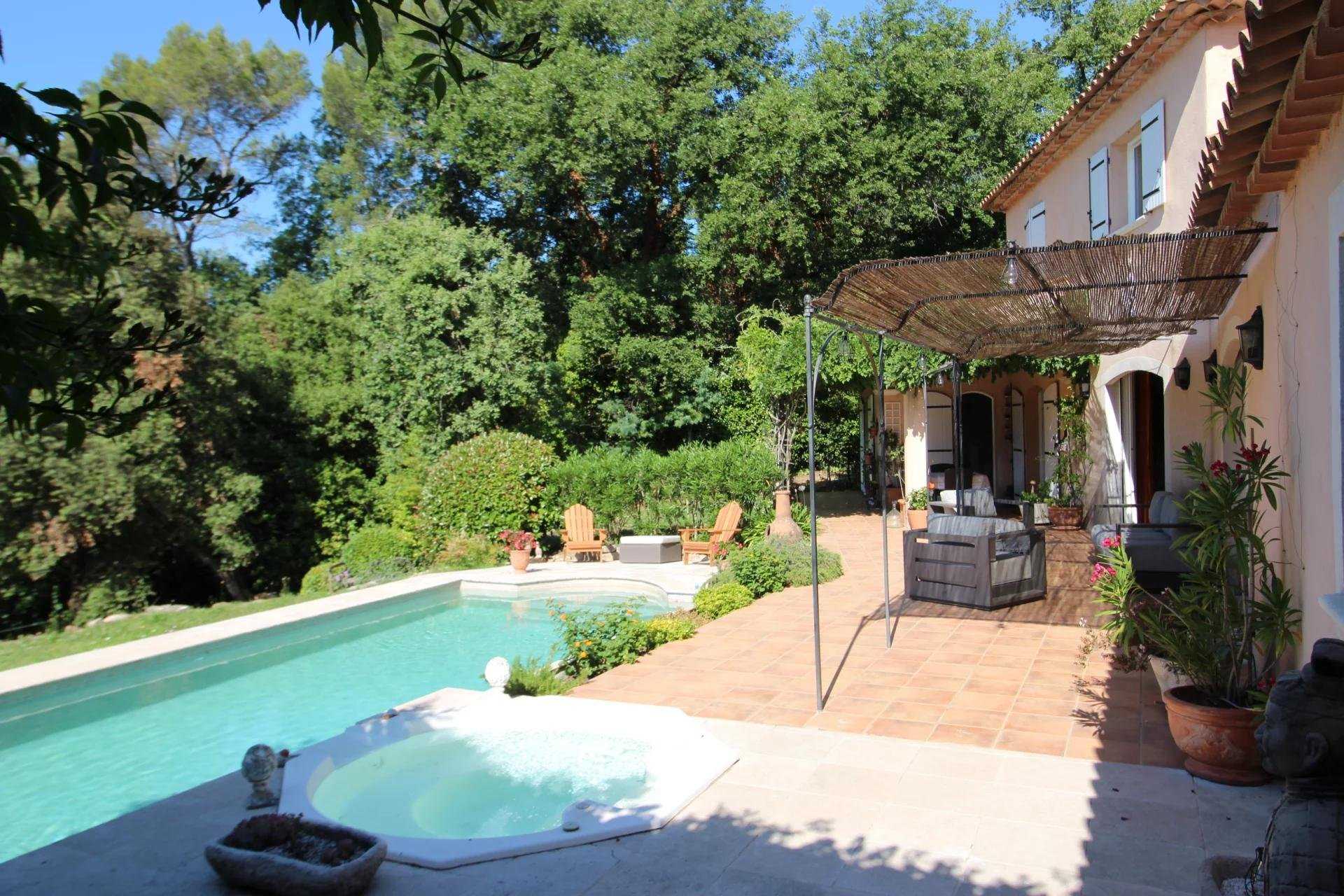House in Valbonne, Provence-Alpes-Cote d'Azur 10044980