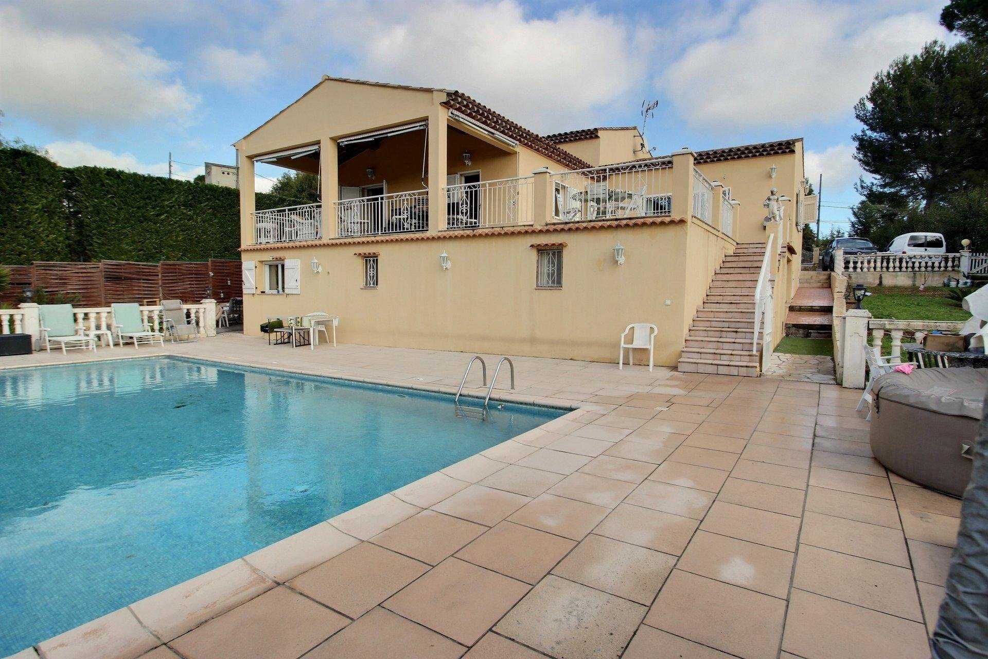 Rumah di Antibes, Provence-Alpes-Cote d'Azur 10045023