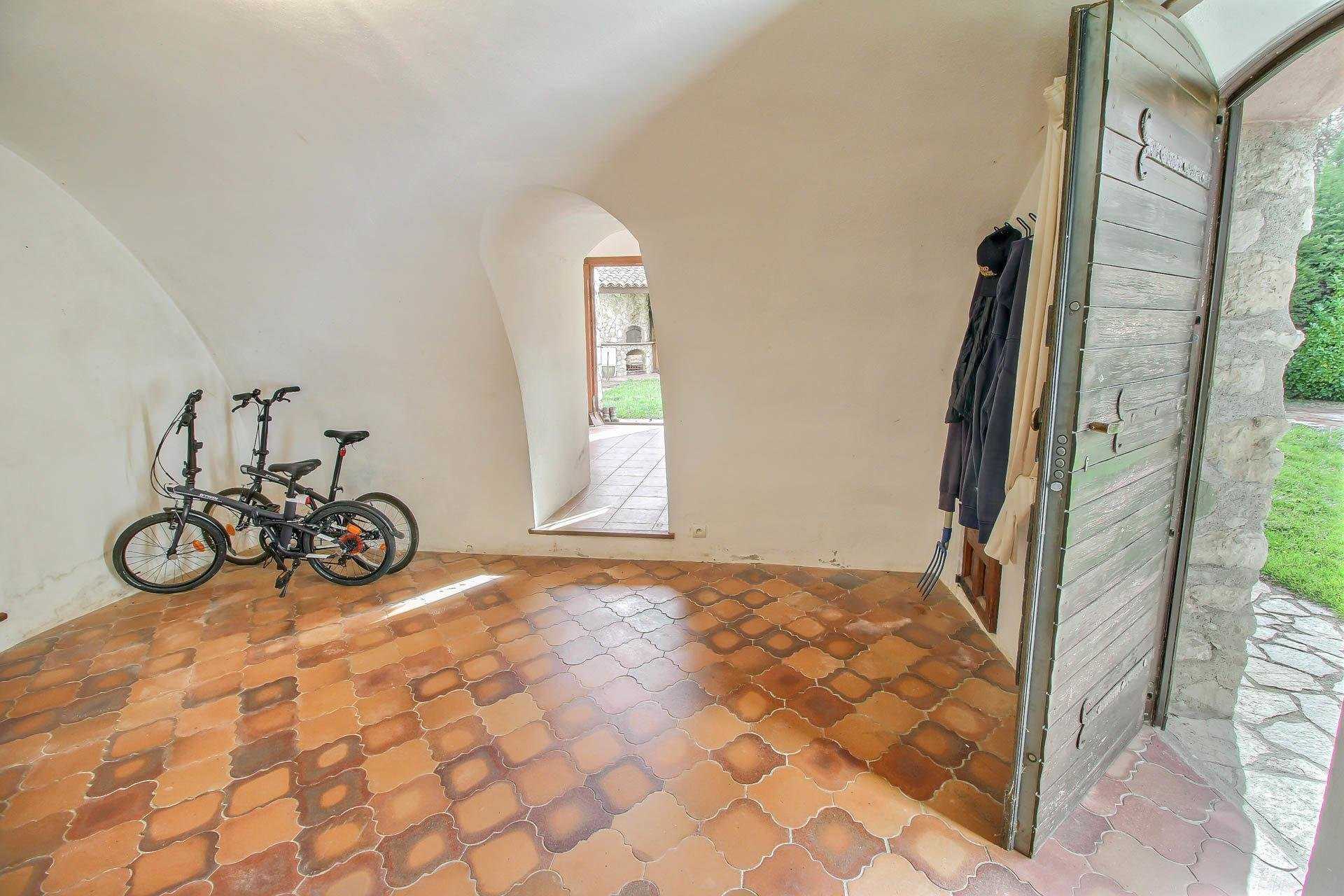 मकान में Castillon, Provence-Alpes-Cote d'Azur 10045275