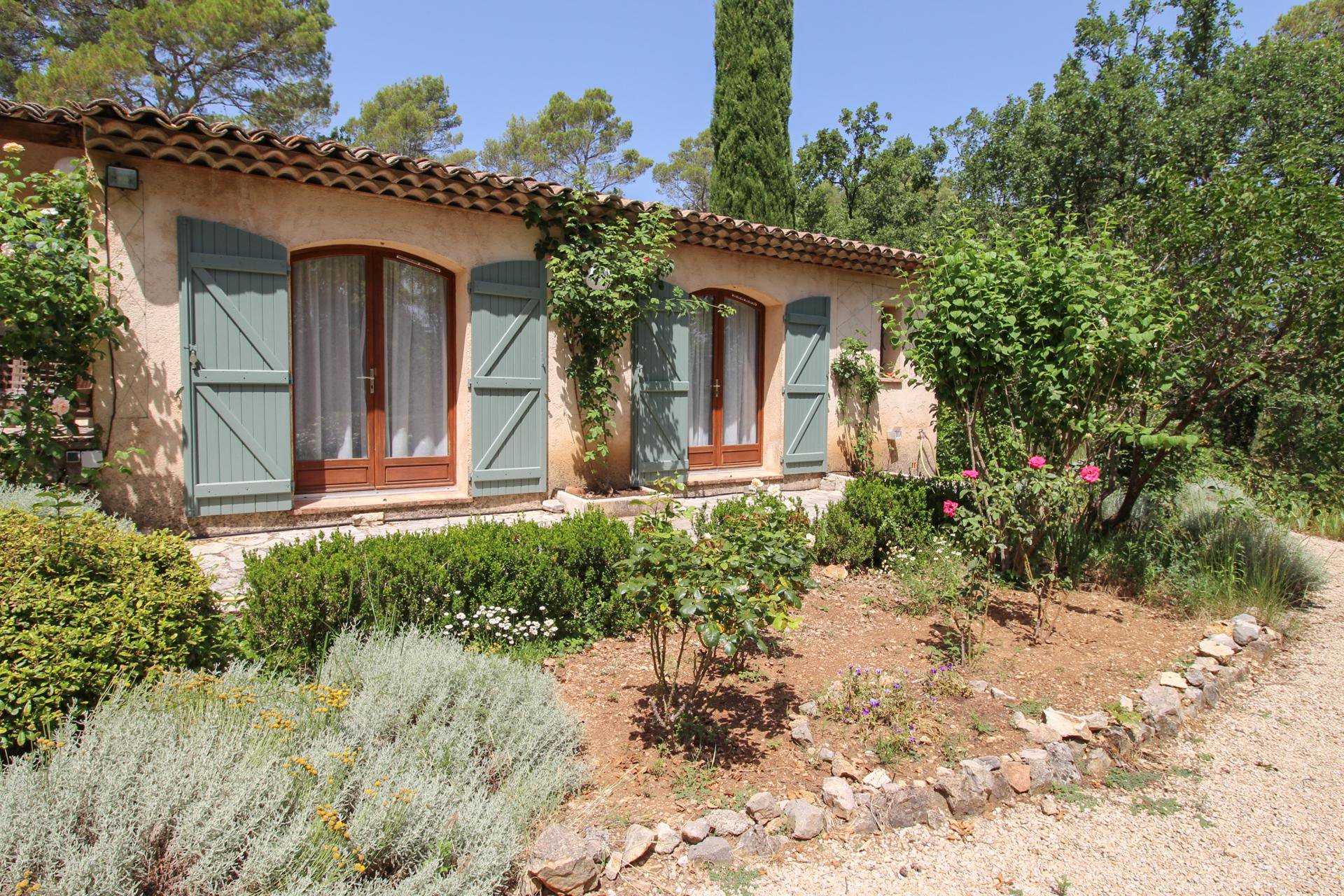 Huis in Fayence, Provence-Alpes-Côte d'Azur 10045477