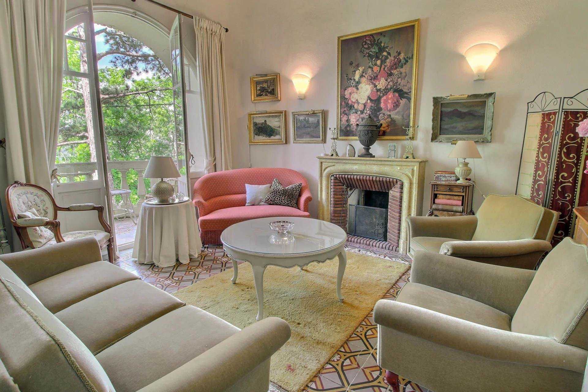 rumah dalam Fayence, Provence-Alpes-Côte d'Azur 10045511