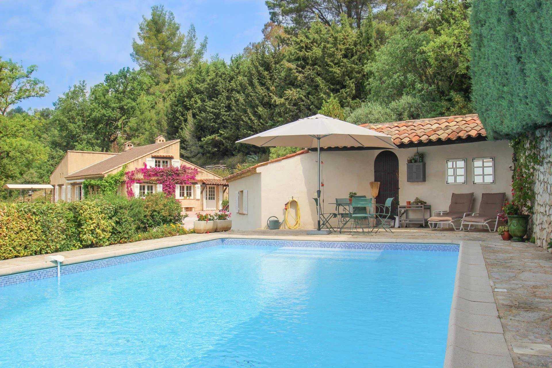casa no Callian, Provença-Alpes-Costa Azul 10045517