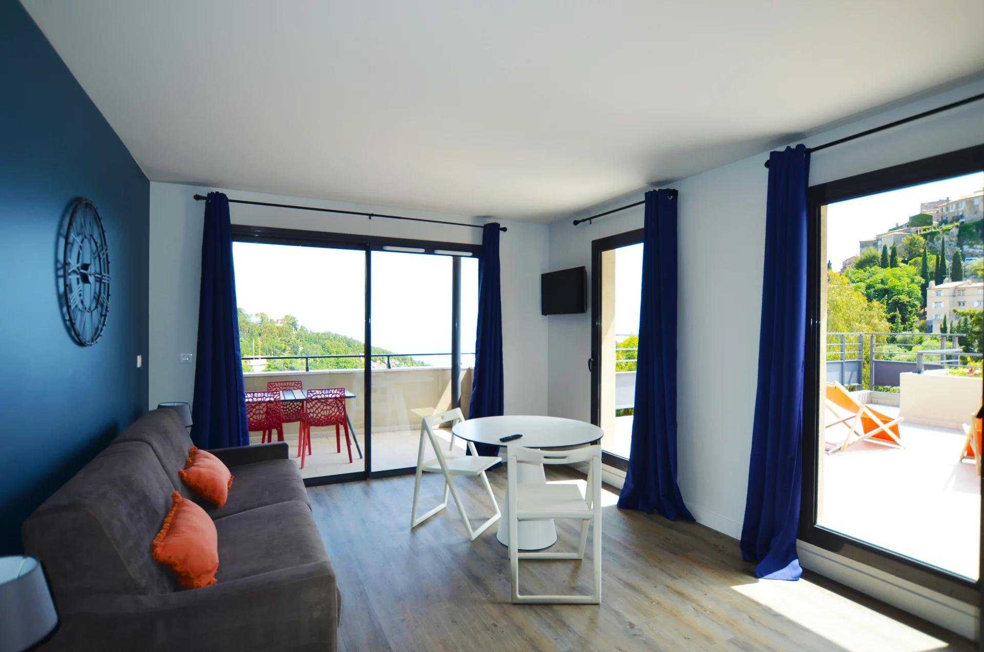 Condominium in Eze, Provence-Alpes-Côte d'Azur 10045529