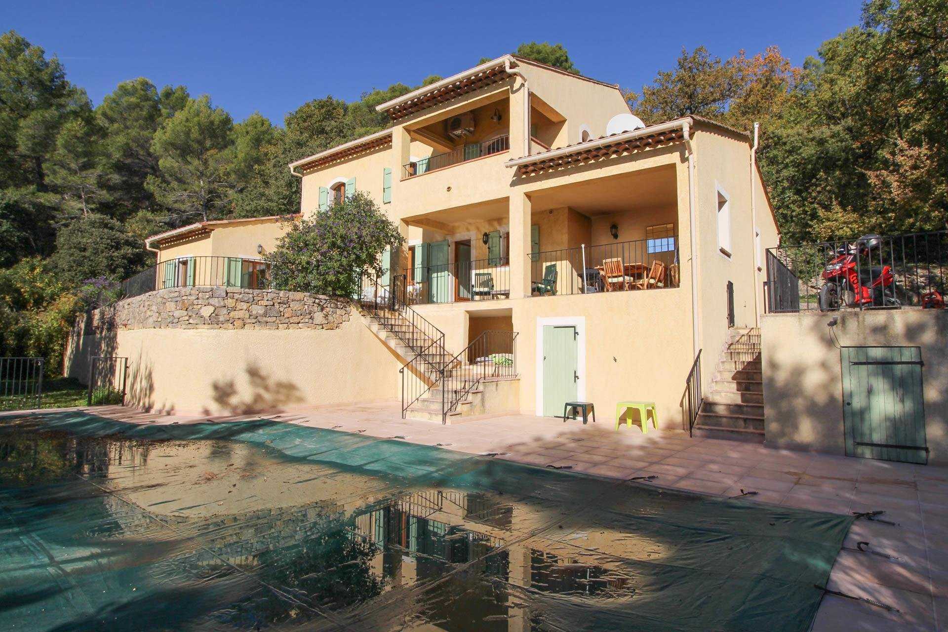 House in Callas, Provence-Alpes-Cote d'Azur 10045543