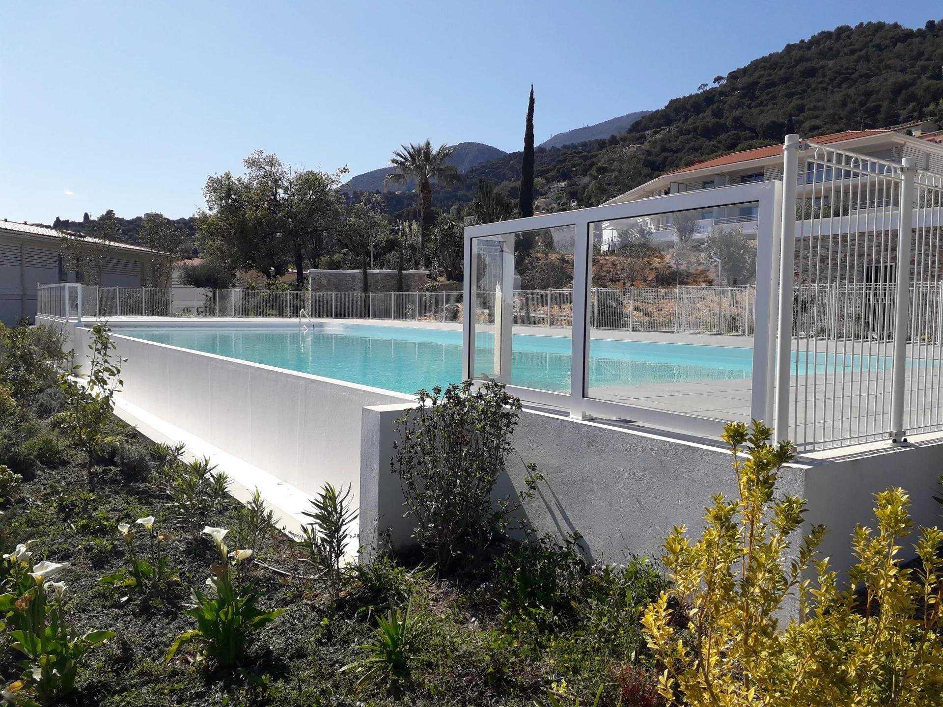 Condominium in Cap Martin, Provence-Alpes-Cote d'Azur 10045621